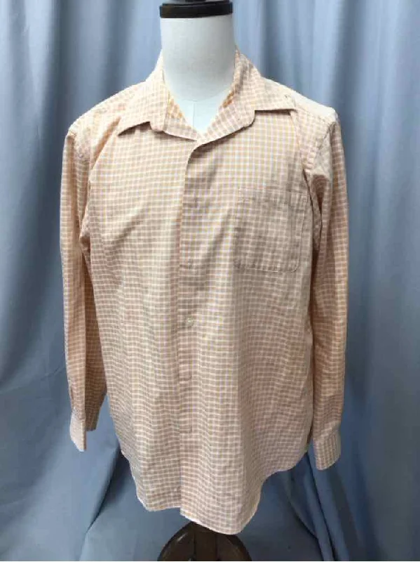 SIZE LARGE VANHUSEN Men's SHIRTS Refined Men's Classic 