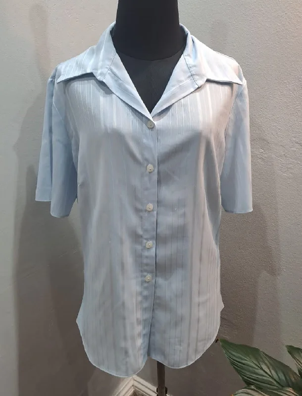 Striped Shirt (Large) Laid